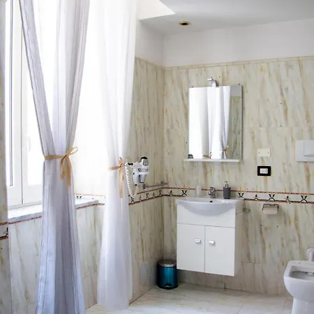 Alojamento de Acomodação e Pequeno-almoço Pisacane Family Nápoles