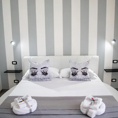 Alojamento de Acomodação e Pequeno-almoço Pisacane Family Nápoles