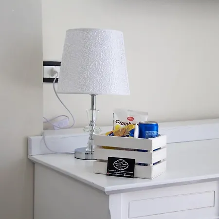 Pisacane Family Alojamento de Acomodação e Pequeno-almoço 3*