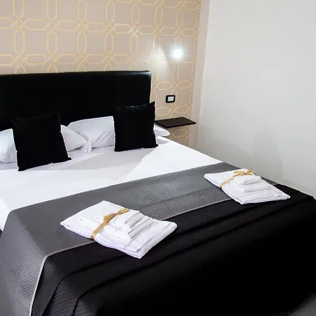 Pisacane Family 3* Nápoles